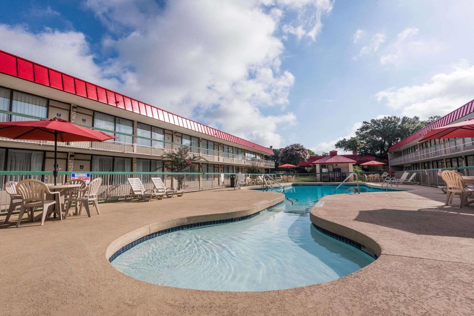 Ramada New Braunfels Hotel Exterior foto
